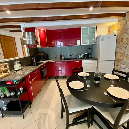 T4 Centre - Close To Shops, Wi-fi, Ac דירה *