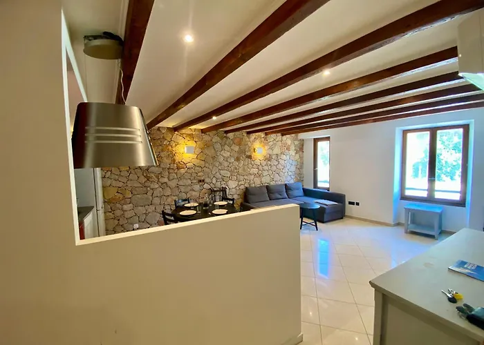 Apartmán T4 Centre - Close To Shops, Wi-fi, Ac Nice